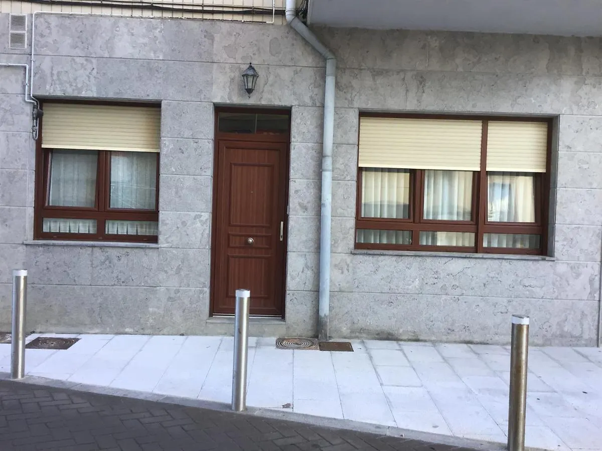 Piso nuevo y espacioso en el centro de Mundaka 0*,