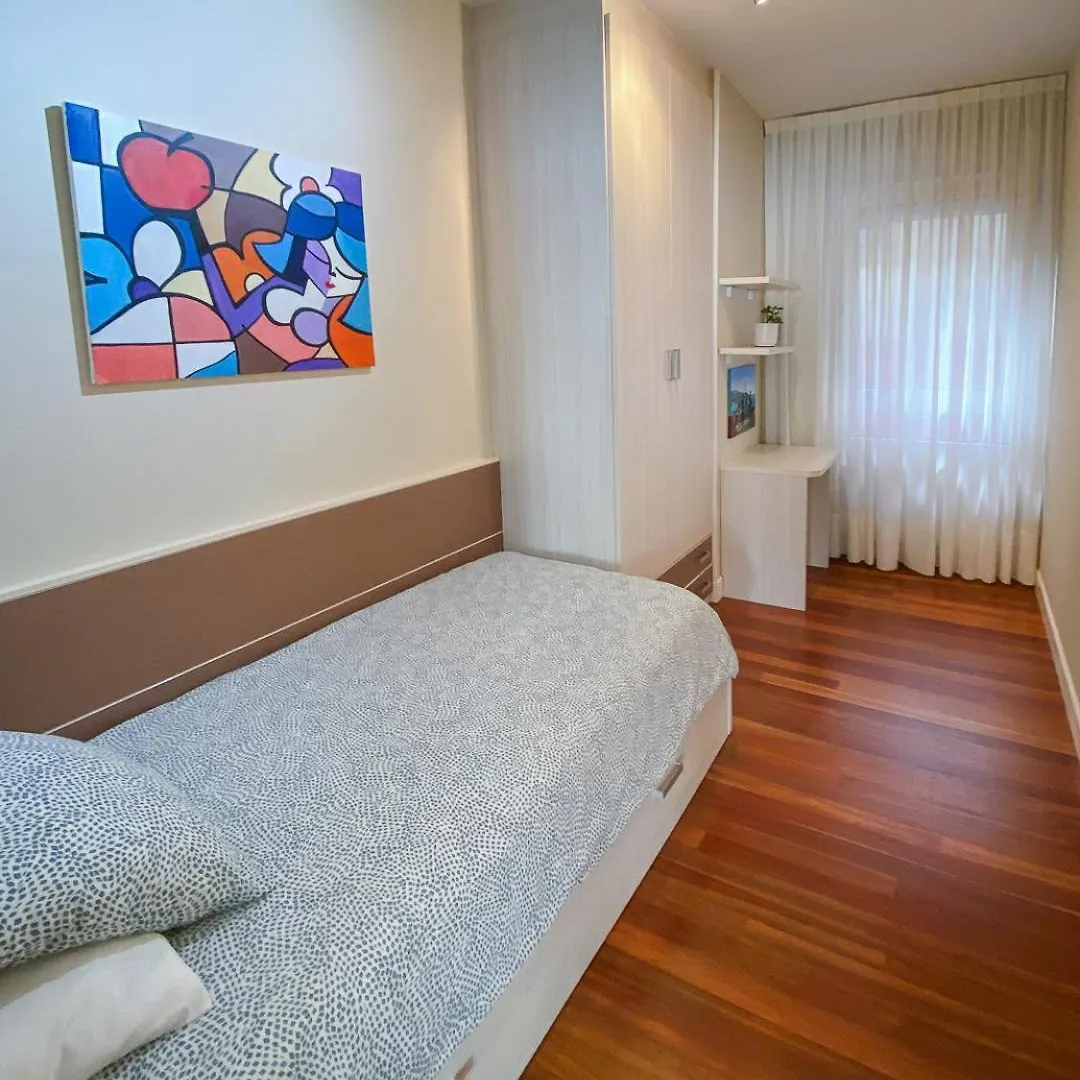 Piso nuevo y espacioso en el centro de Mundaka España