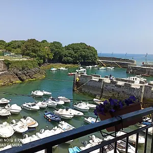 Vive El Puerto De Con Parking Gratuito!!! Mundaka